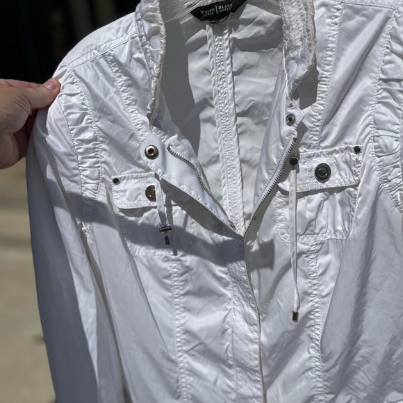 White House Black Market Crisp White Utility Jacket - Picture 7 of 12